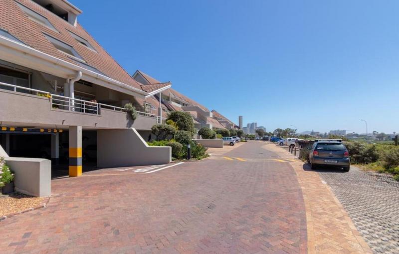 1 Bedroom Property for Sale in Bloubergstrand Western Cape